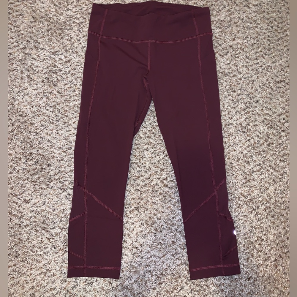 Lululemon cropped leggings size 6